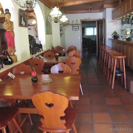 Hotel Alpenhof 